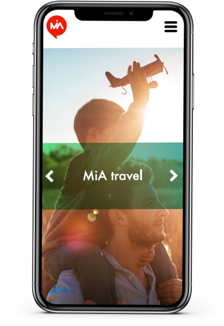 Móvil con foto de padre sosteniendo a su hijo sintiendose seguro por su seguro de viaje